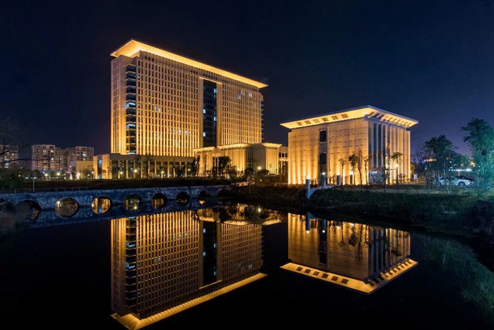 led线条灯.jpg