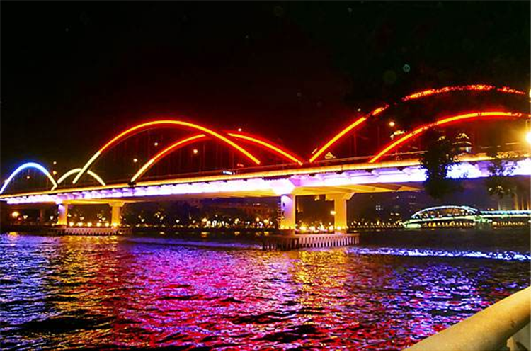 LED线条灯