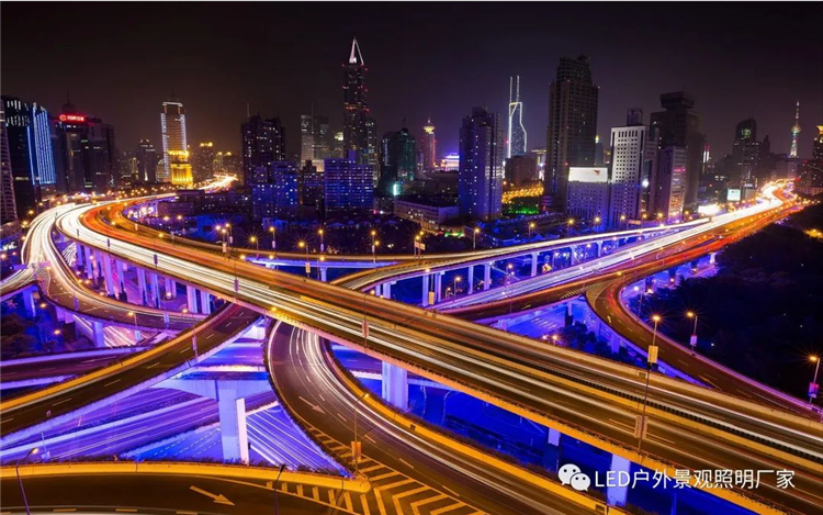 LED线条灯