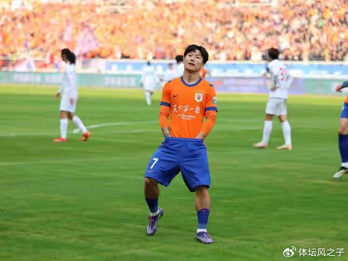 京鲁大战谢文能争议庆祝引热议 泰山2-1力克国安