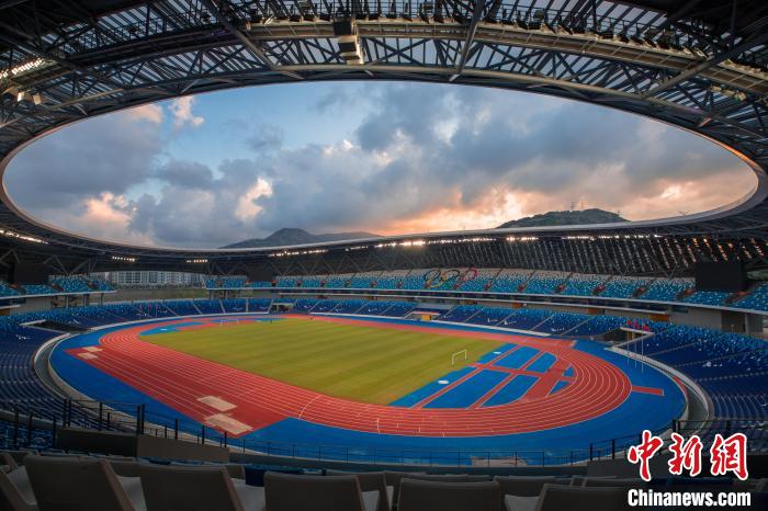 草、光、气三要素驱动的温州两座亚运足球场馆